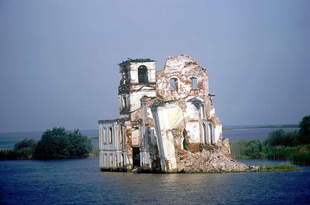 Церковь Рождества Христова в Крохино (Белозерский район Вологодской области). Фото У. Брумфилда. 2007 год