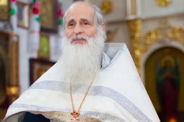    Кто такой иерей и чем он занимается?