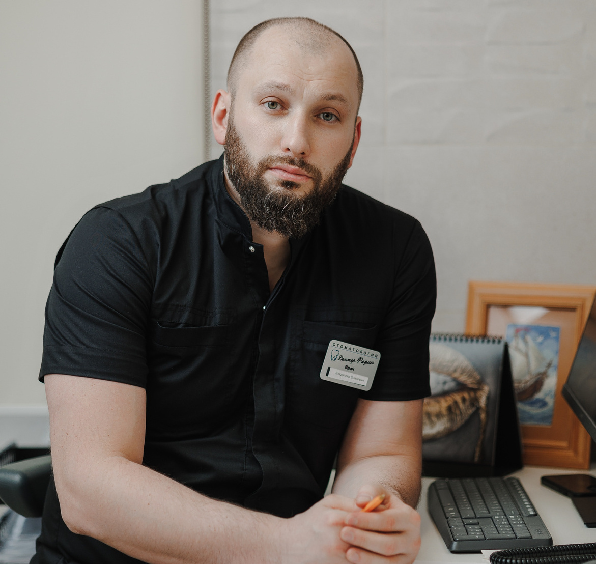 Фадин Владимир Олегович - основатель и главный врач клиники, стоматолог-ортопед со стажем работы более 19 лет