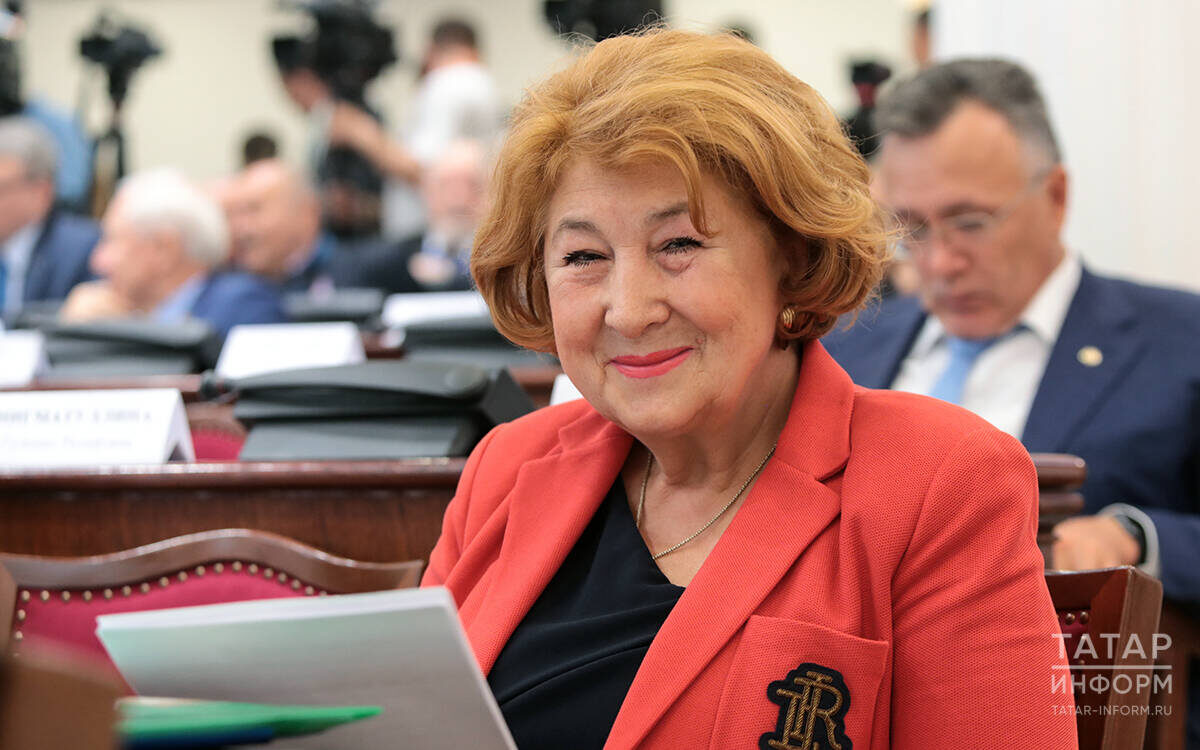 Зиля Валеева рассказала, как проходило становление парламентаризма в республике и какие вопросы приходилось решать первым депутатамФото: © Рамиль Гали / «Татар-информ»