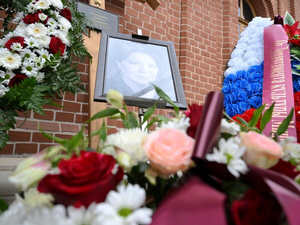    Церемония прощания с народной артисткой РСФСР Ларисой Голубкиной в храме Святителя Николая на Трех Горах в Москве© РИА Новости / Владимир Астапкович