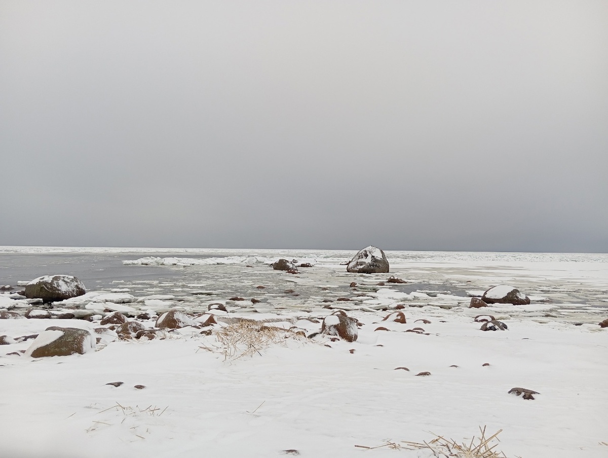 Камень Екатерины Великой на мысу Флотский