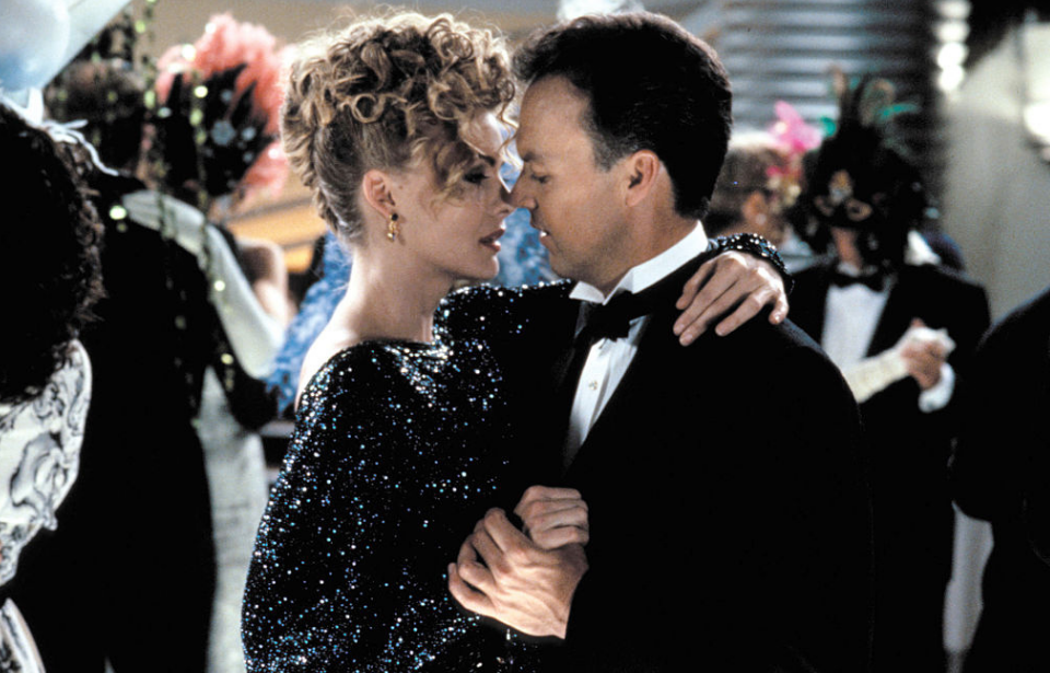 Американские актеры Мишель Пфайффер и Майкл Китон на съемках фильма «Бэтмен возвращается» режиссера Тима Бертона