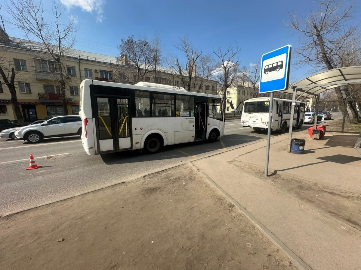    В Воронеже три женщины пострадали в ДТП с двумя автобусами Госавтоинспекция Воронежской области