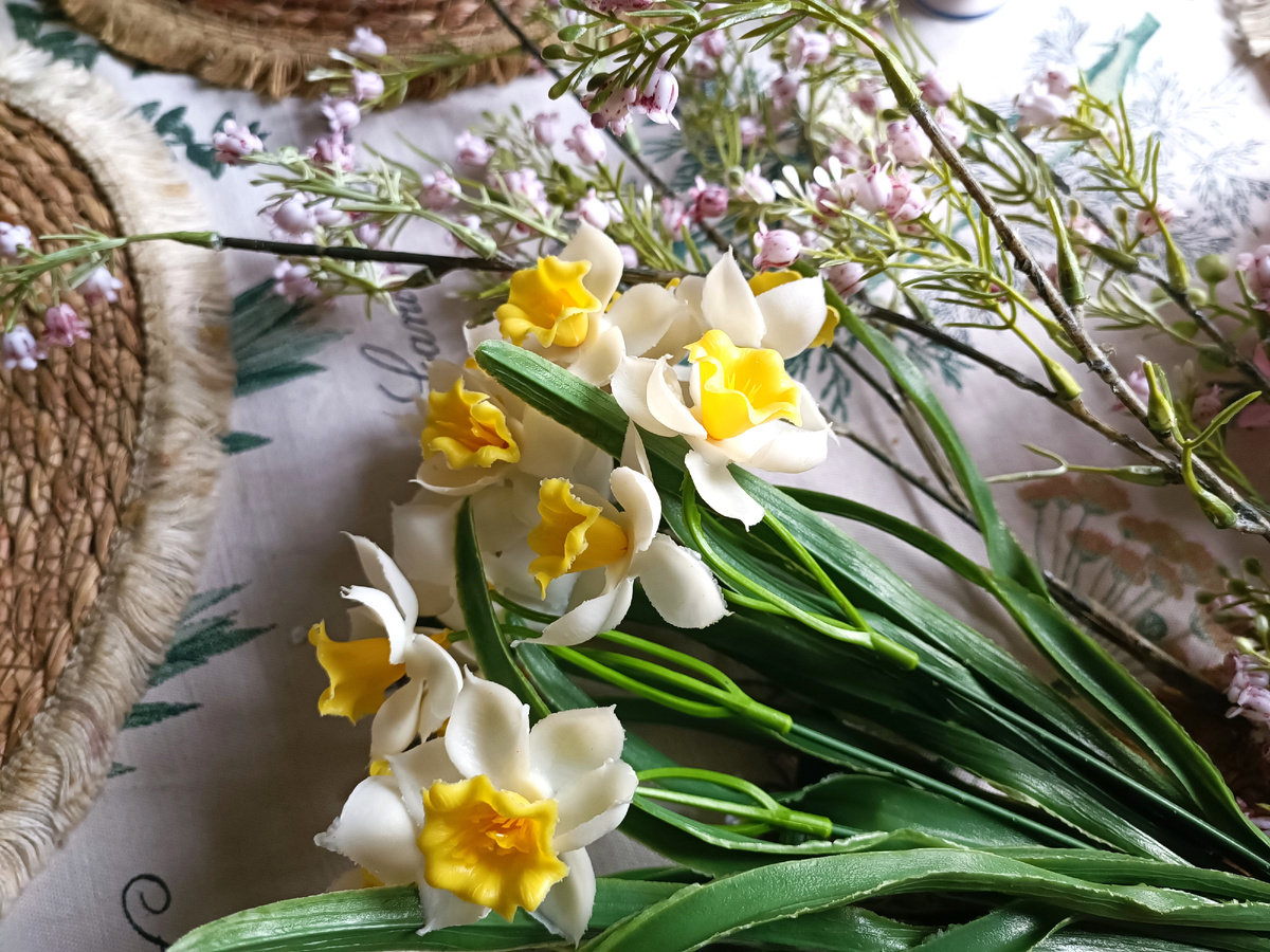 Искуственные, но почти как живые