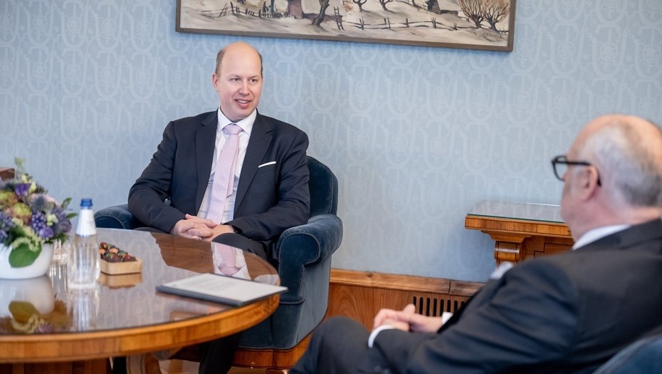    Новый глава МВД Эстонии Игорь Таро на встрече с президентом Эстонии Аларом Карисом. Автор фото: канцелярия президента Эстонии/Flickr