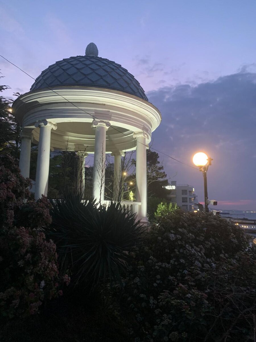 Видовая беседка в Сочи на берегу 