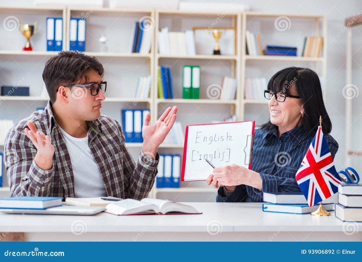    Я совершенствую свой английский и работаю над акцентом