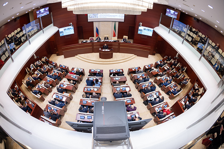    20 февраля Госсовет РТ одобрил, а вскоре направил в Госдуму законопроект, который облегчит потенциальным кандидатам из числа военнослужащих и участников СВО участие в будущих выборах разных уровней.   
Фото: «БИЗНЕС Online»