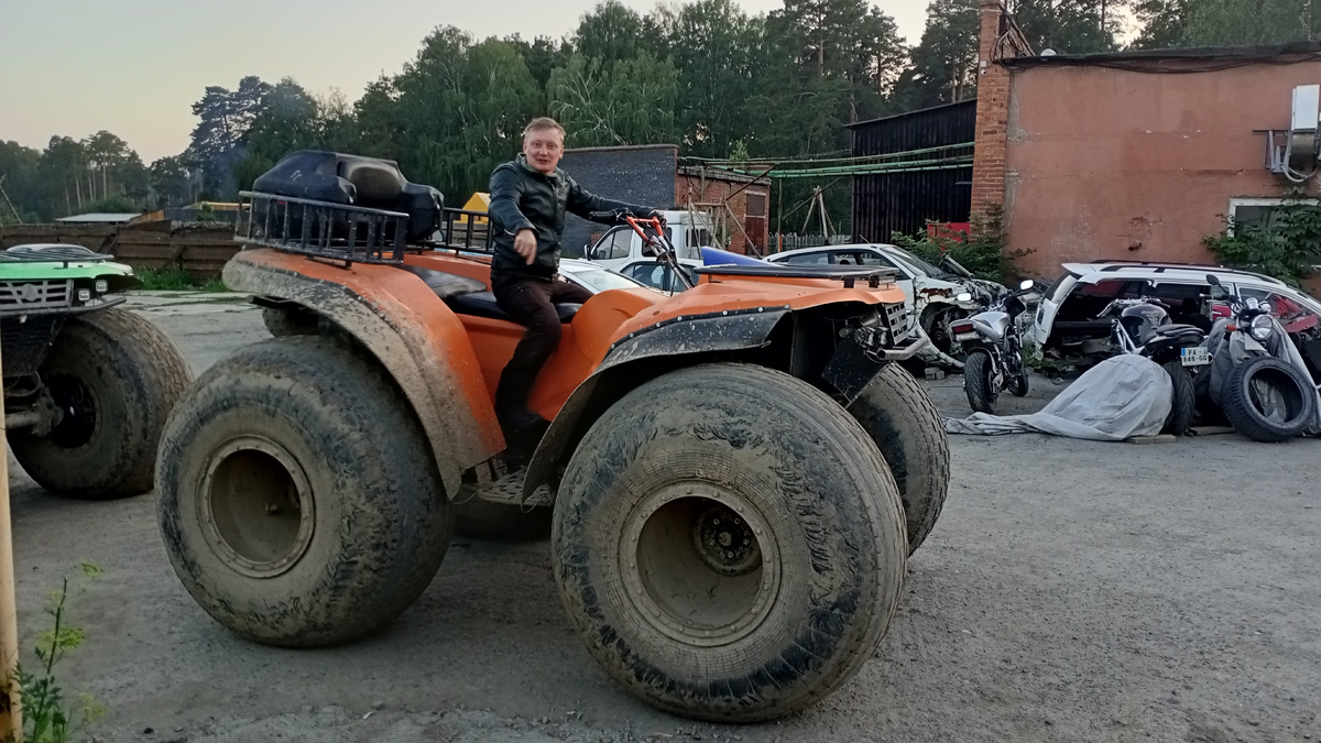 Вот это я понимаю мастодонт. Любой круизёр по сравнению с ним таракан.