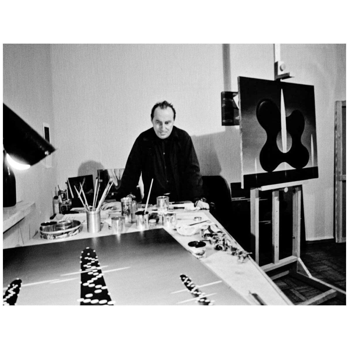 Николай Вечтомов. 1976. Фотограф Игорь Пальминpreviousnextstart slideshowclose
