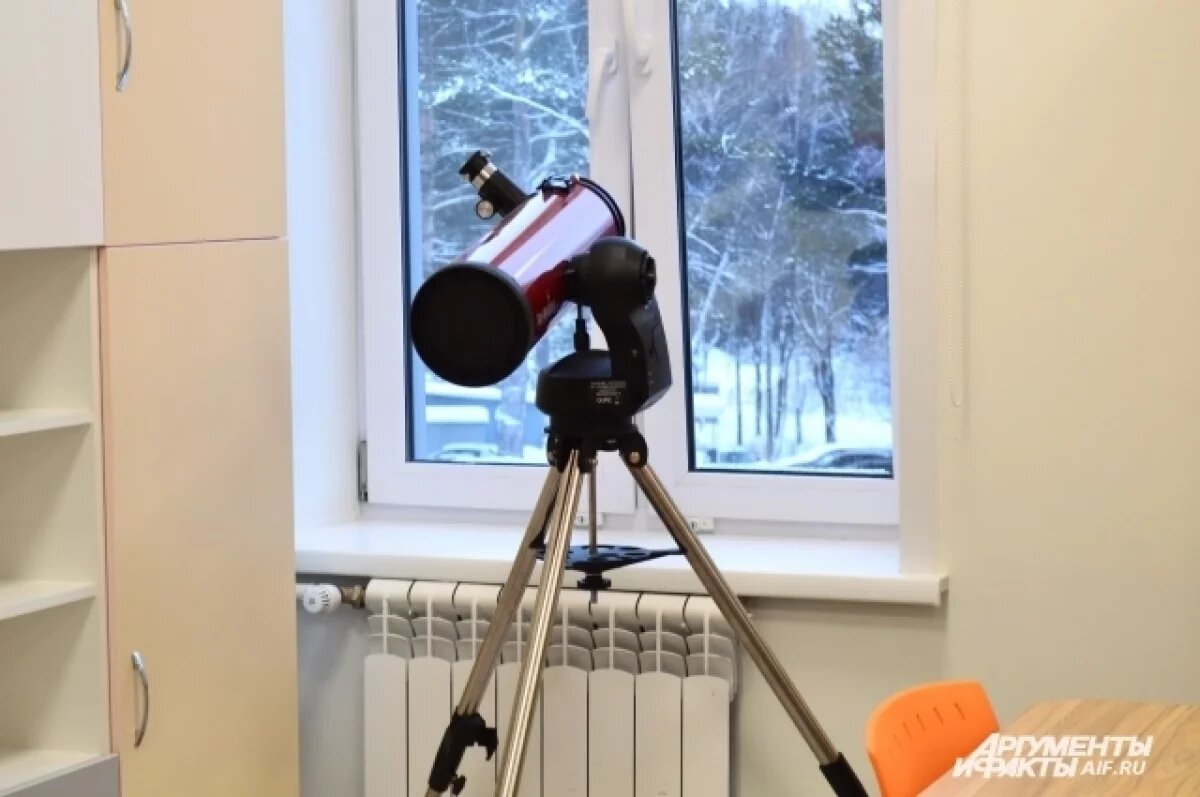    Жители Сургута заметили следы ракетного топлива в небе