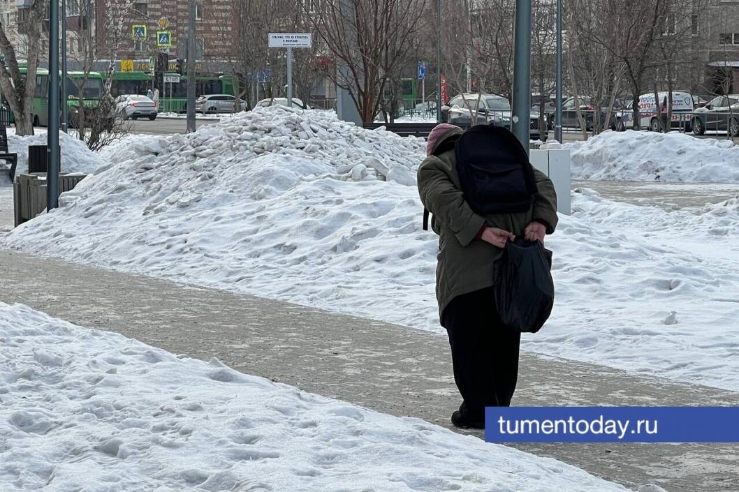    Тюменские студенты создали фотовыставку про пенсионеров «(НЕ)одинокие»