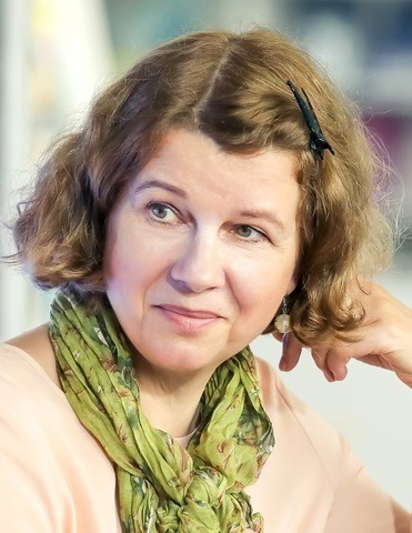    Ольга Ионайтис: Лучшие детские иллюстраторы остаются детьми. Я говорю о способности воспринимать мир глазами ребенка. / Фото: ПроДетЛит