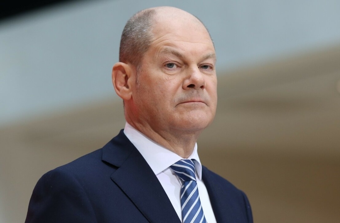    Правительство ФРГ во главе с Шольцем официально ушло в отставку