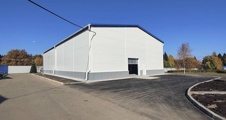 Ангары из сэндвич-панелей