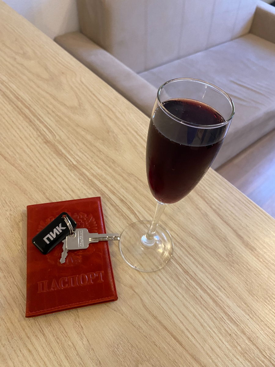 Первый день в своей московской квартире 13 мая 2023 года.