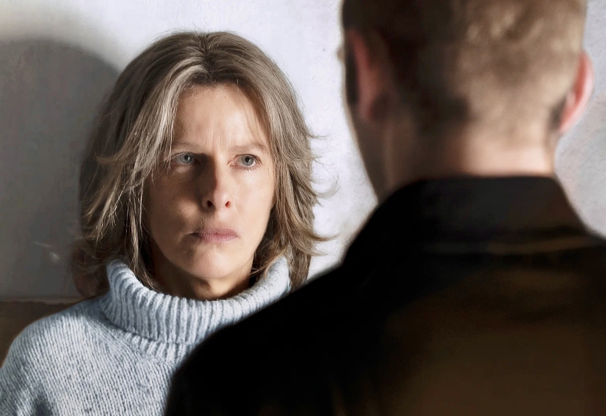 Драма. Франция. В главных ролях: Карин Виар, Даррен Муселе, Самир Гесми.