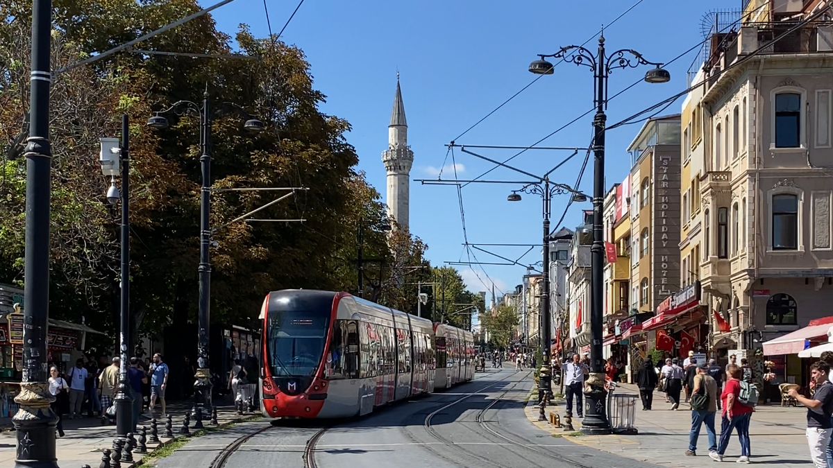 Стамбул. Площадь у парка Султан Ахмет