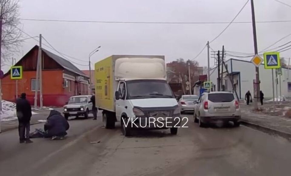    В Барнауле сбили 13-летнего мальчика. Источник: Кадр из видео