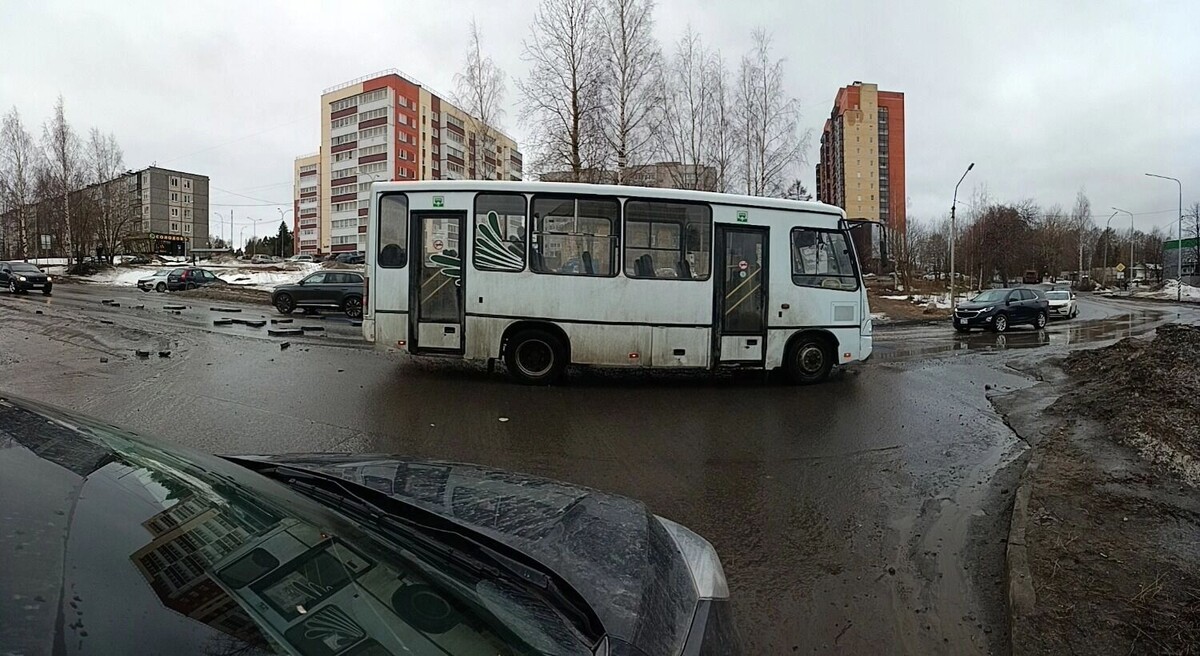     Источник: ДТП Петрозаводска и Карелии / vk