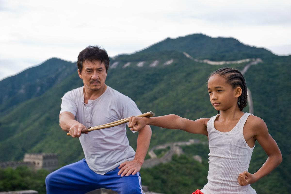 https://www.afisha.ru/movie/karate-pacan-198529/