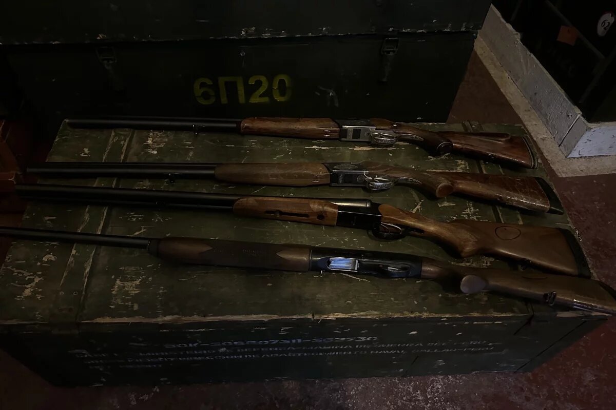    Псковские росгвардейцы передали на нужды СВО партию изъятого оружия