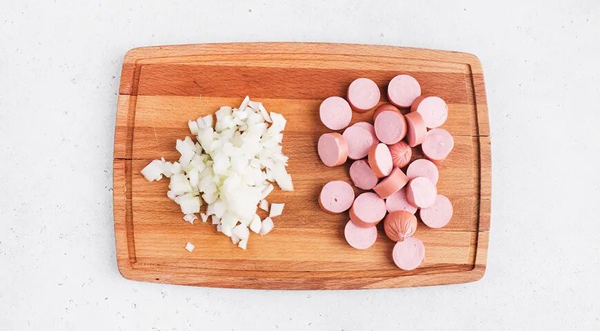   Гречка с сосисками на сковороде (gastronom.ru)