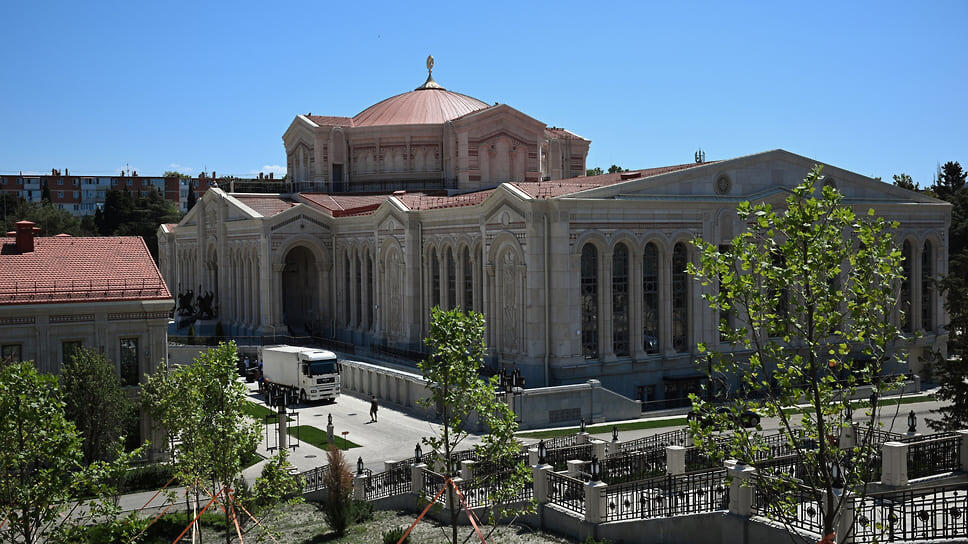 Фото: Антон Новодерёжкин / Коммерсантъ