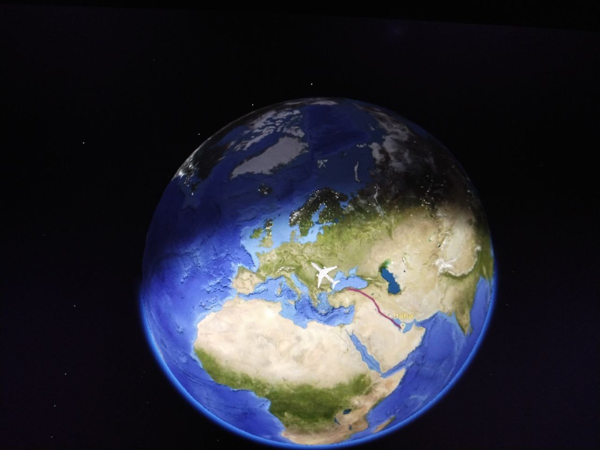 Вылетели из Дохи в Хьюстон. Фото автора