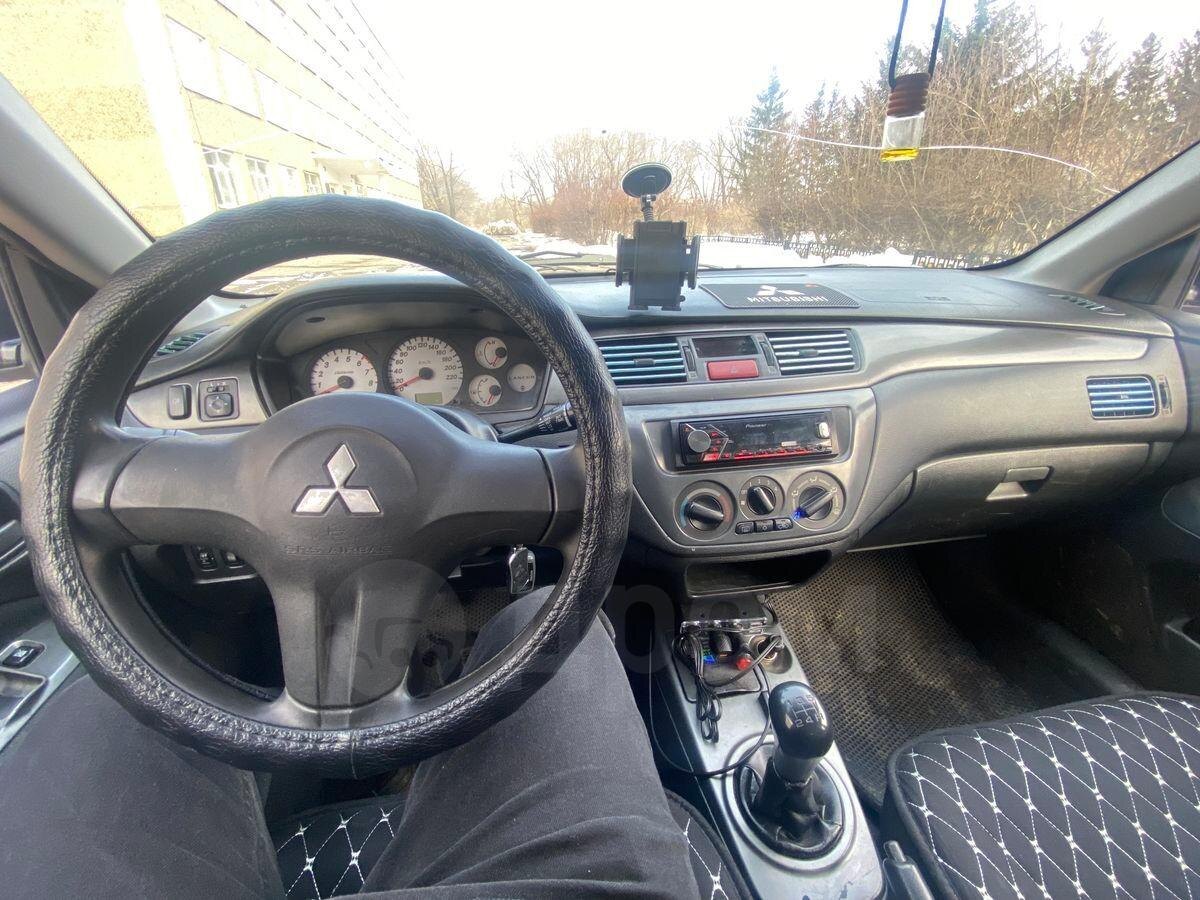 Салон конечно устарел