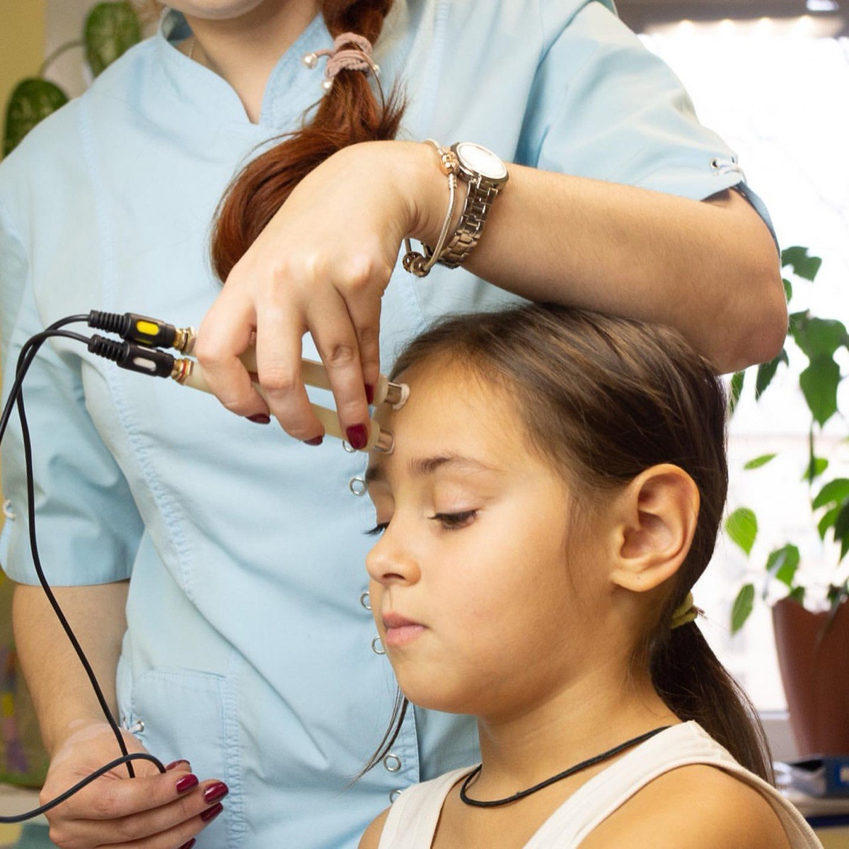 Сеанс микротоковой рефлексотерапии