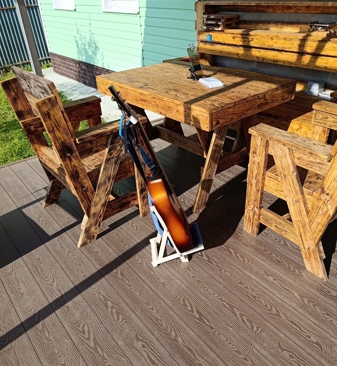 шезлонг_подставка_для_гитары_1_吉他架