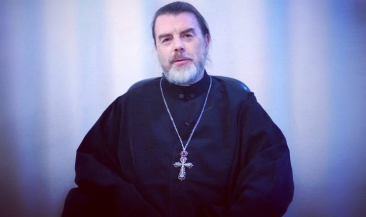 Александр Березовский — протоиерей, клирик храма Благовещения Пресвятой Богородицы в Петровском парке (г. Москва).