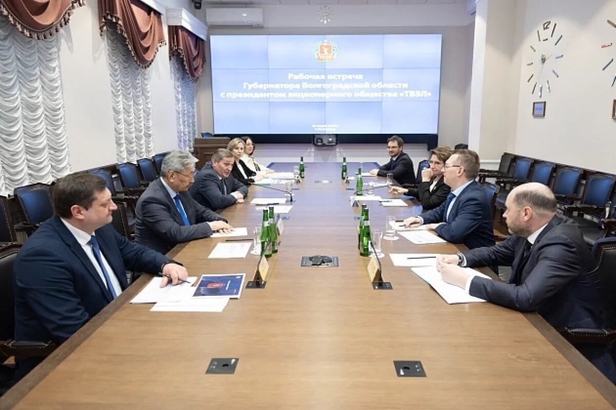    Волгоградский губернатор встретился с главой топливной компании Росатома