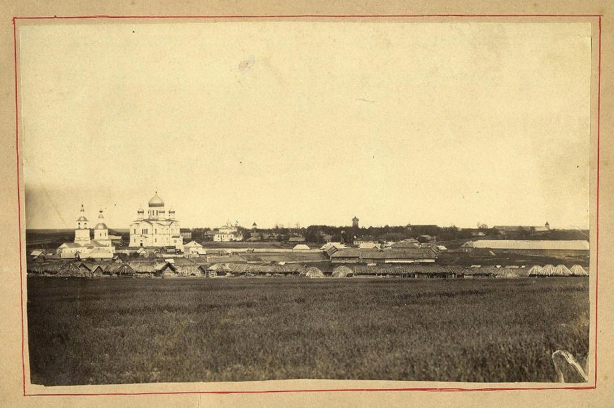 Фотография. Вид на Дивеевский монастырь.1900г.
