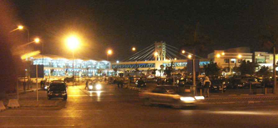 Ночной каирский аэропорт