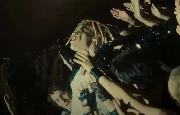    Скриншот клипа SHAMANа «Я русский»