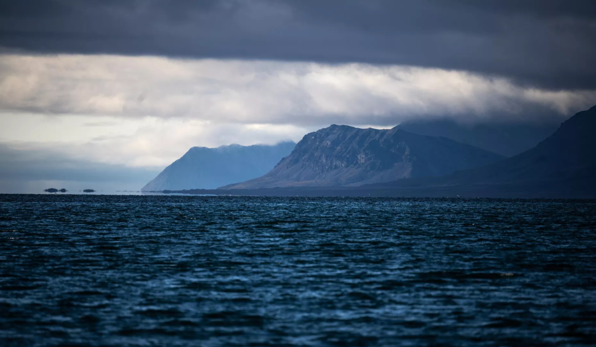     Остров архипелага Шпицберген. Источник: © РИА Новости Автор фото: Владимир Астапкович