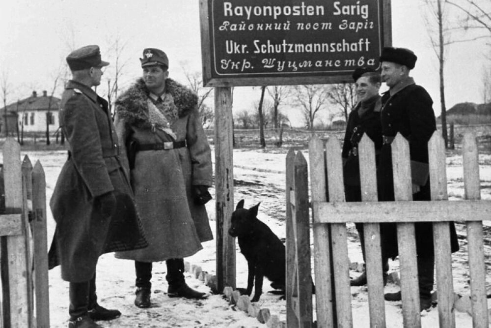    Schutzmannschaft, или вспомогательная полиция на окккупированных территориях, 1942 год. Фото: Commons.wikimedia.org/ Bundesarchiv