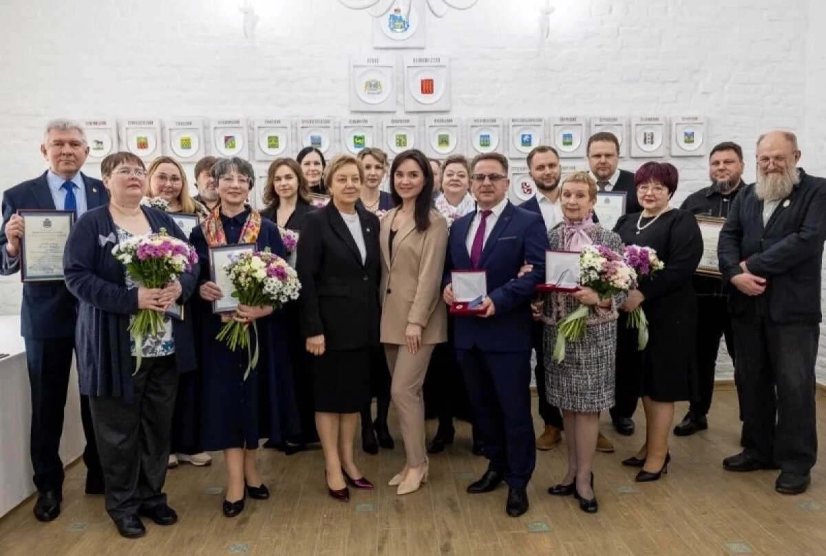    Лучших работников сферы культуры чествовали в Псковской области