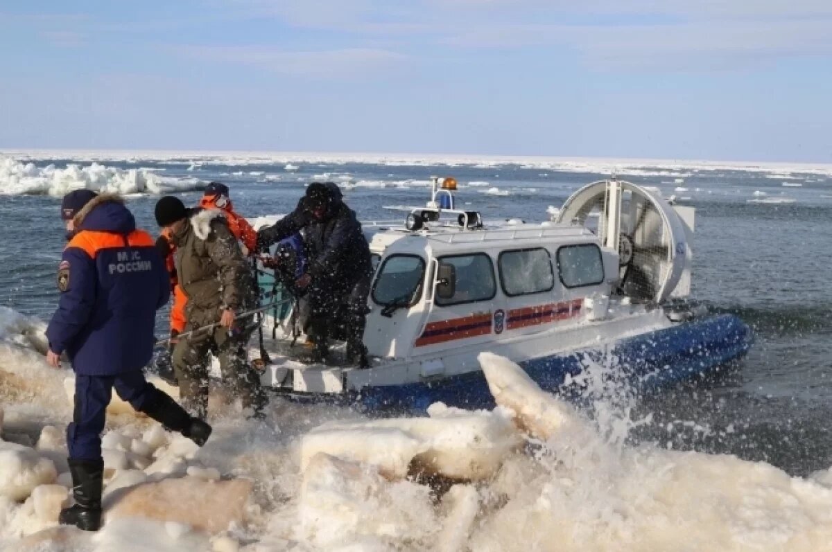    28 рыбаков спасли с опасного льда в Финском заливае