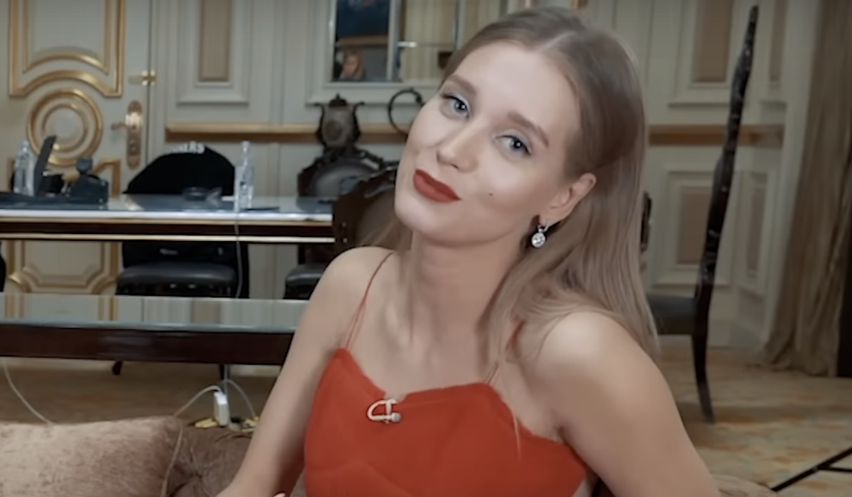    Кристина Асмус. Фото: Youtube / @FAMETIMETV