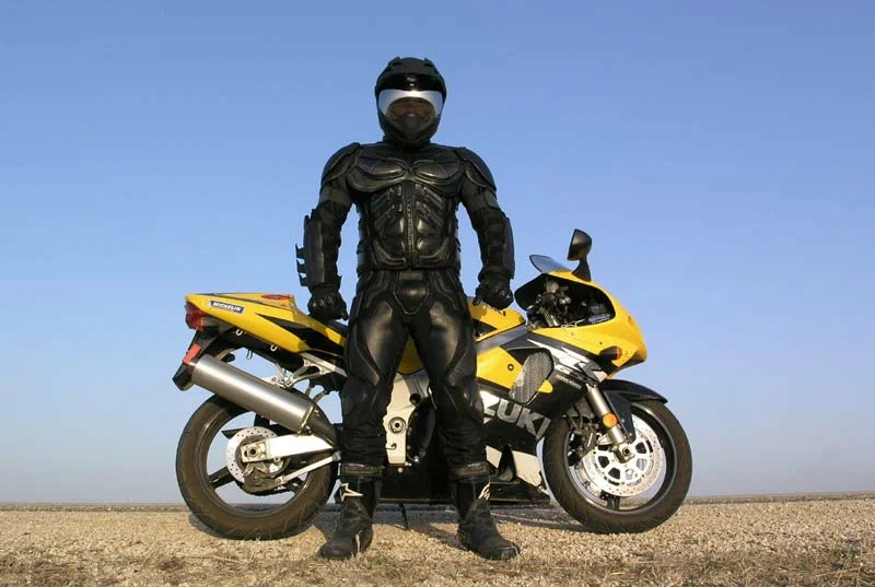 А спасет ли тебя экипировка? И какой экип выбрать для города?