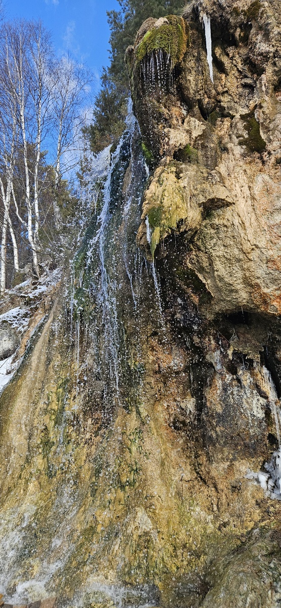 С любого ракурса в этом Камне вижу лицо...Задумчивое..