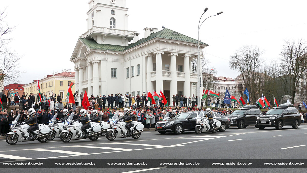 Кортеж президента на улицах Минска. Фото: president.gov.by