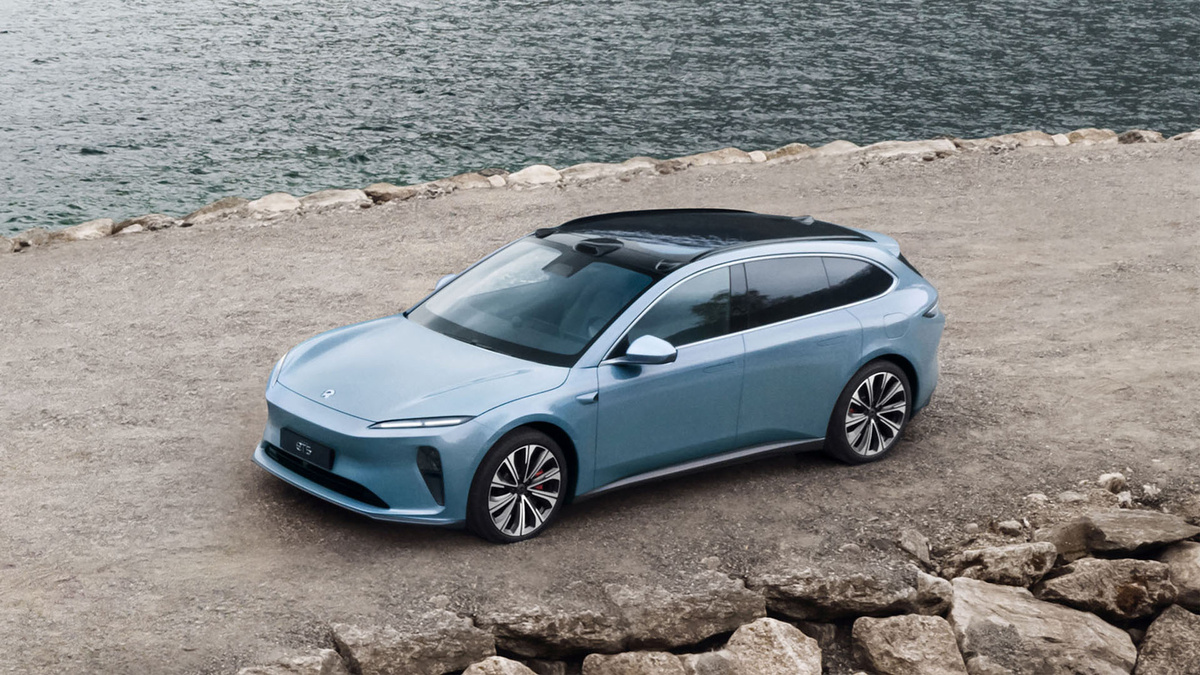 NIO ET5 — пример современного электромобиля с передовыми технологиями.