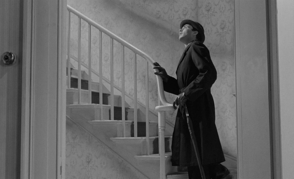 Кадры из фильма «Слуга» (1963): Баррет