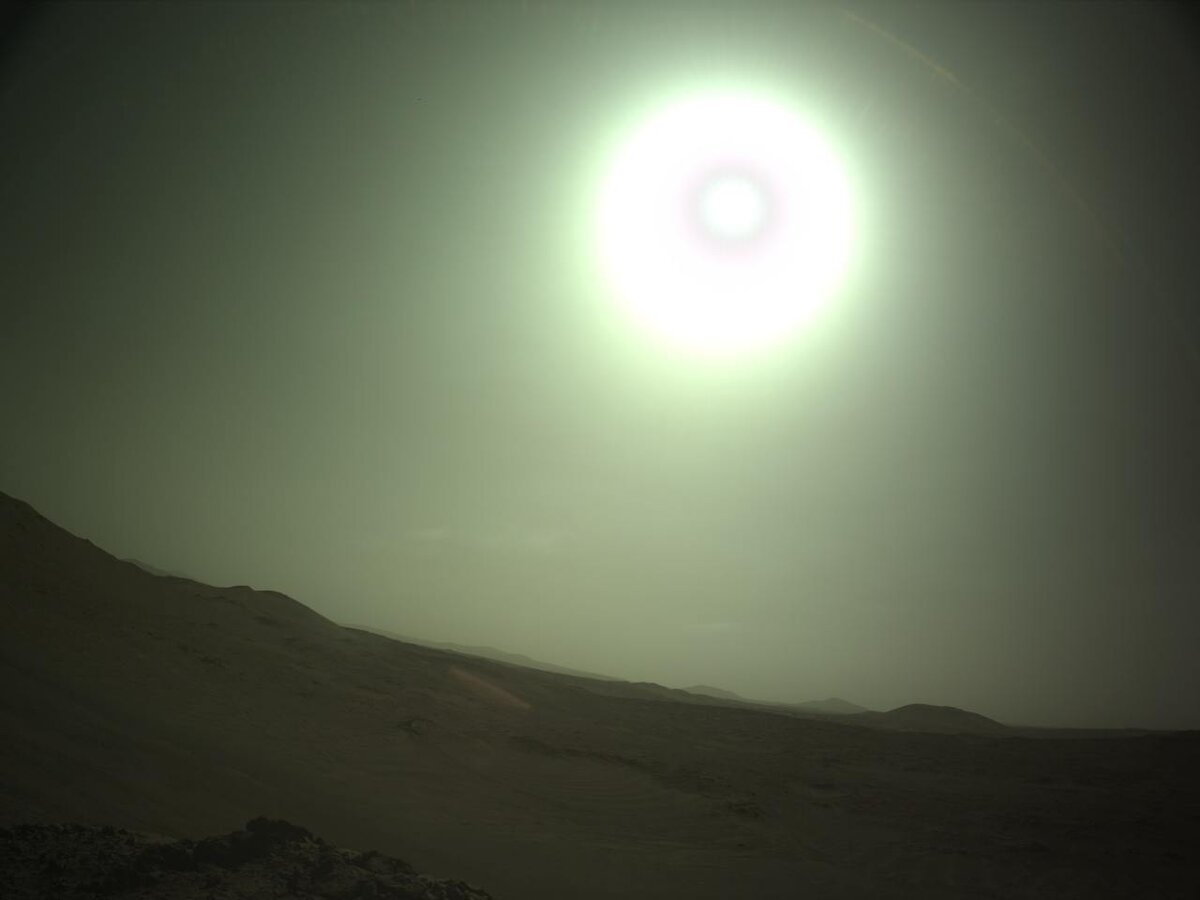 Восход Солнца на Марсе. Фото NASA