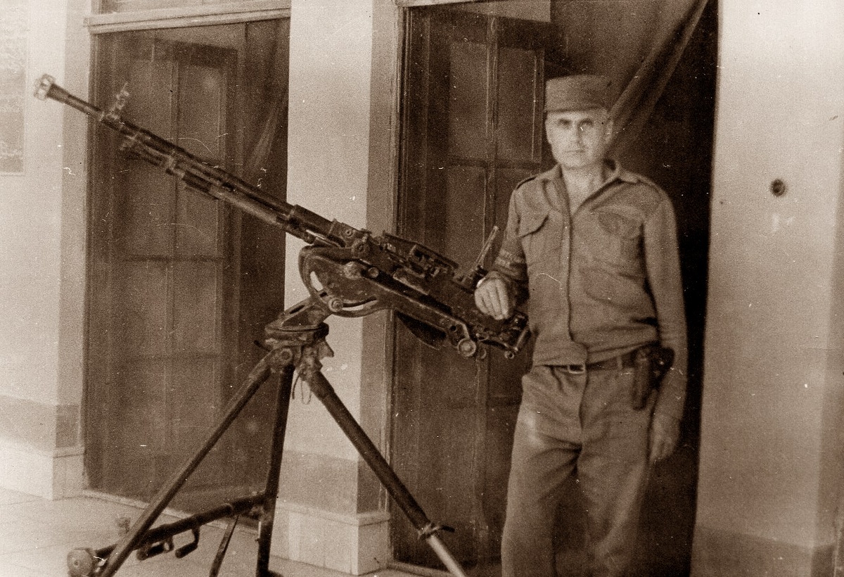 Мой друг и товарищ - верный ДШК. Из личного архива